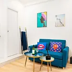 Andy Home - Cosy Studio Near The Eiffel Tour