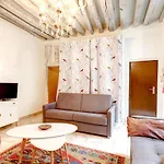 Saint Germain Des Pres City Apartment