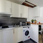 Le Marais - République Private Studio