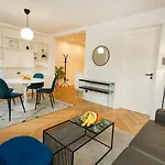 Madeleine St Lazare City Apartment
