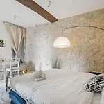Ile St Louis City Apartment