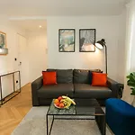 Madeleine St Lazare City Apartment