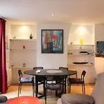 Spacious Apartment Near The Marais