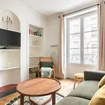 Appartement Proche Champ De Mars - II