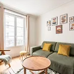 Appartement Proche Champ De Mars - II