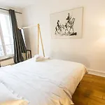 St Germain - Le Bon Marche City Apartment