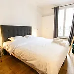 St Germain - Le Bon Marche City Apartment