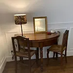Apartment Near The Batignolles