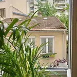 Studio Apartment In Paris