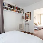 Amazing View With 2 Bed Paris 8, 5 Minute Of The Champs Elysee