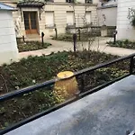 Studio près du Pont Mirabeau et Tour Eiffel