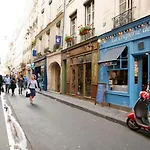 Palais Royal - Etienne Marcel City Apartment