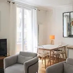 Lovely Love Nest Near Montmartre