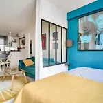 Adorable Studio In The Heart Of Paris