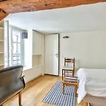 Nice Apartment For 2 People - Paris 4E