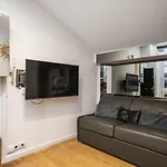 Pick A Flat\'S Studio In Le Marais - Rue Saint-Merri