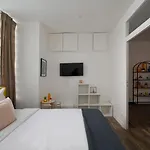 Huge 2 Floor With Home Theatre Room