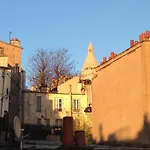 Montmartre Bright & Quiet