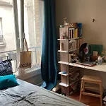 Bright And Quiet Studio In Paris 12Th