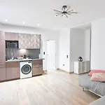 Montmartre Charme Et Elegance - Appartement Lumineux A Deux Pas Du Sacre-Coeur