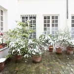 Charming Appartment In Le Marais