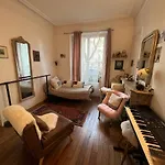 Belle Chambre A Montmartre