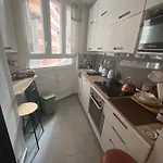 Belle Chambre A Montmartre