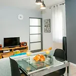 Arts & Metiers - Le Marais City Apartment