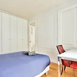 Appartement Quartier Champs-Elysees 3