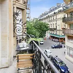 Appartement Haussman Et Son Balcon - Welkeys