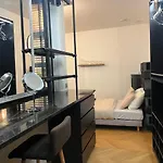 Design Appartment In The Marais
