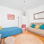 Radiant Flat - Spacious Studio Apartment - Marais