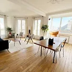 Appartement Au Pied De Montmartre / Jules Joffrin
