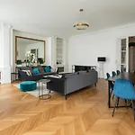 Spcaious Flat 160 M2 Next To Eiffel Tower Paris