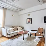 Apartment Saint Germain Des Pres By Studio Prestige