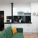 Modern Studio Apartment For 3