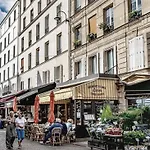 Modern Mini Flat In Paris Center