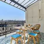 Apartment Center Of Paris With Terrace By Studio Prestige