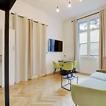 Charming Apartment In Heart Of Le Marais - Gethosted