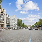 Champs Elysees Luxury 3 Bed Room