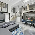 Montmartre Theater Loft