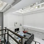 Montmartre Theater Loft