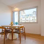 Tour Eiffel View - Luxury Apartment 6P