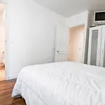 Bright Apartment Ideal For Exploring Paris