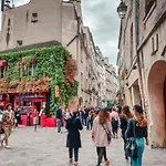 Picasso, Rue Debelleyme 4 Places