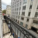 Champs Elysees Apartment 2C