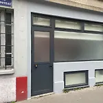 Appartement Proche Des Celebres Puces De Paris 4P