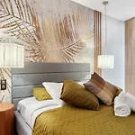 Apartment Batignolle Montmartre By Studio Prestige
