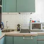 Charming Parisian Flat In The 11Th Arrondissement - Welkeys