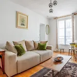 Charming Parisian Flat In The 11Th Arrondissement - Welkeys